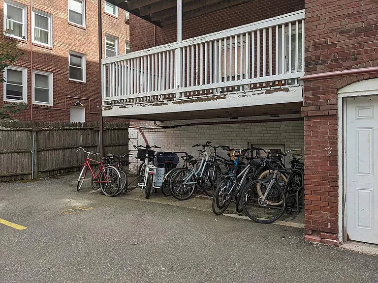 4 Ellsworth Ave — Photo 10
