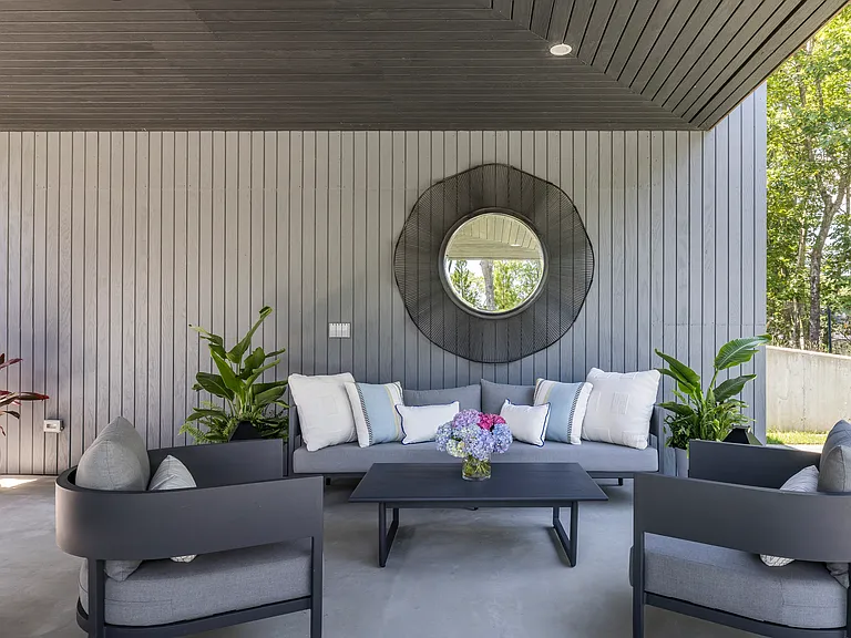 15 Margaret Dr — Photo 26