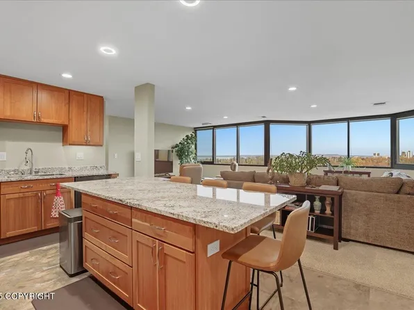 1113 W Fireweed Ln APT 702, Anchorage, AK 99503