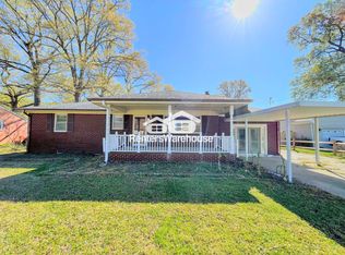 712 Woodstock Rd, Virginia Beach, VA 23464