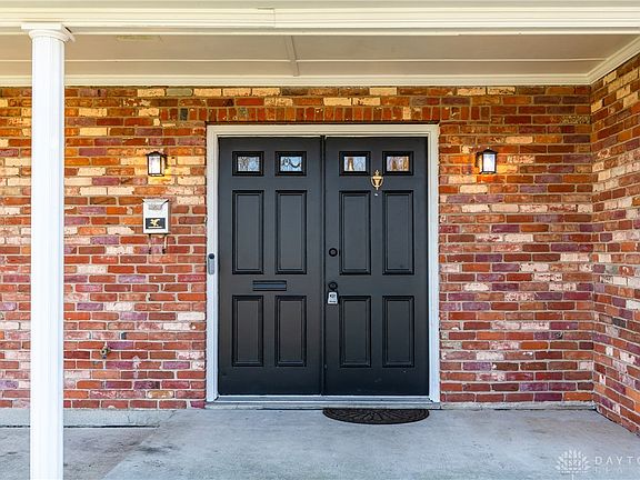 5th image of 4020 Caprice Rd