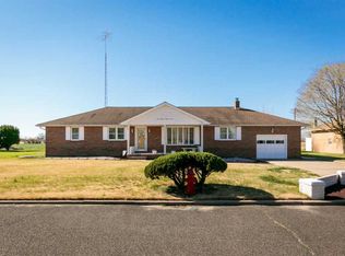129 Louis Dr, Vineland, NJ 08360