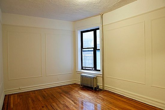 3rd image of 848 E 28th St APT B3