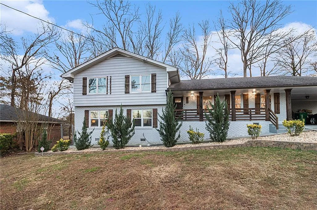 4181 Liffey Ln — Photo 1