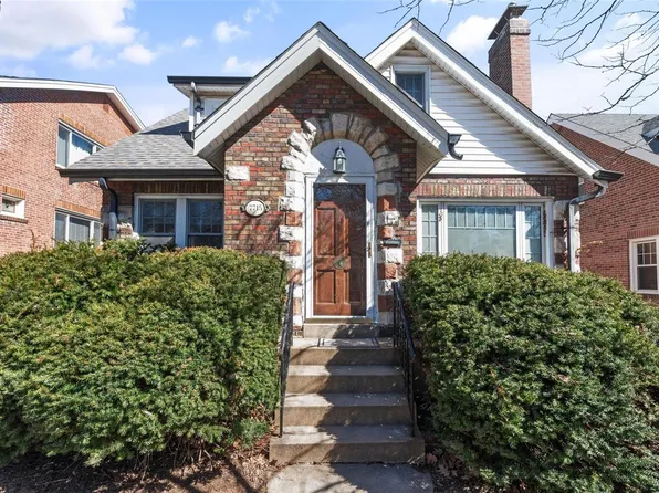 7715 Lile Ave, Saint Louis, MO 63117