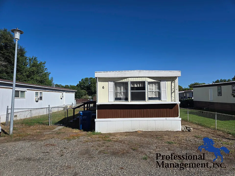 117 Hemlock Dr