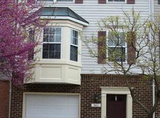 501 Highland Towne Ln, Warrenton, VA 20186