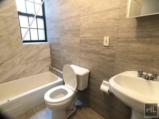 2nd image of 1238 De Kalb Ave #2