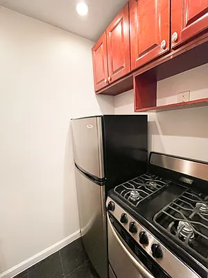 Rented by Urban Real Estate Inc | media 45