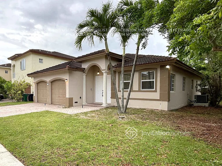 17717 SW 135th Ct — Photo 2