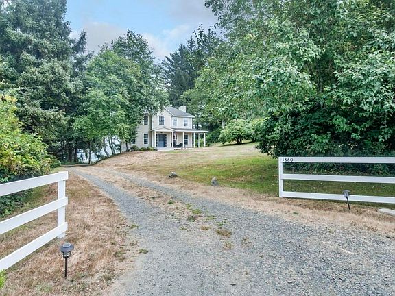 2nd image of 1860 NE Surf Ave
