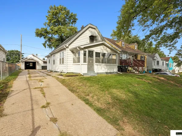 6230 S 36th Ave, Omaha, NE 68107
