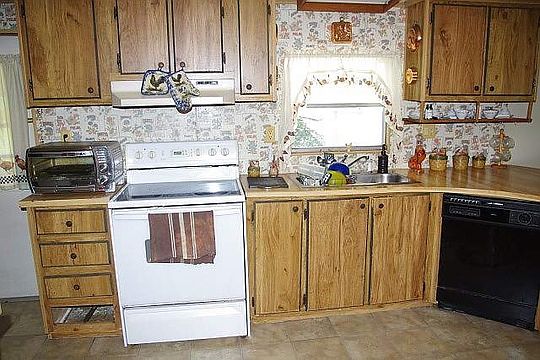 2nd image of 5930 Nomad Ave