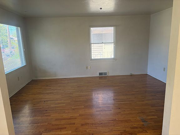 Loving room viewed from dining room