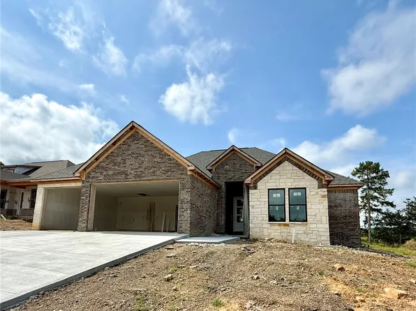 1313 Elk Horn Dr, Russellville, AR 72802