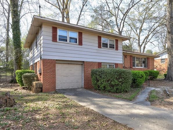 4455 Fairfax Dr