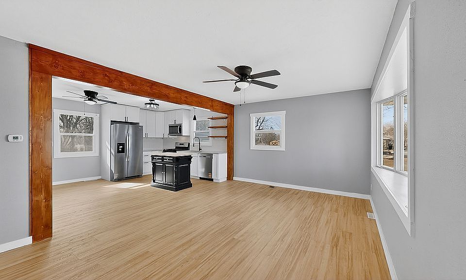1st image of 411 Sunnydale Ln SE