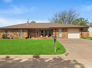 1317 Linwood St, Weatherford, OK 73096