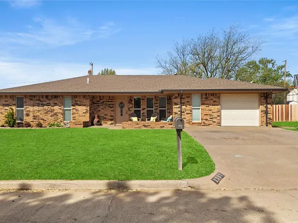 1317 Linwood St, Weatherford, OK 73096