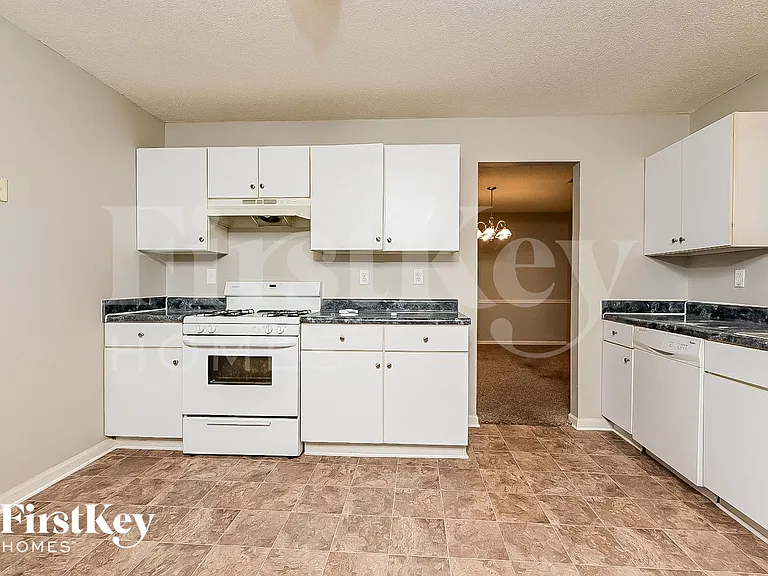 3421 Waldrop Creek Trl — Photo 6