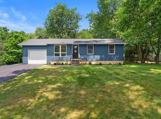83 W Lynwood Blvd, Hillsdale, MI 49242