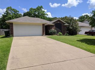 1723 Beaver Pond Ct, Bryan, TX 77807