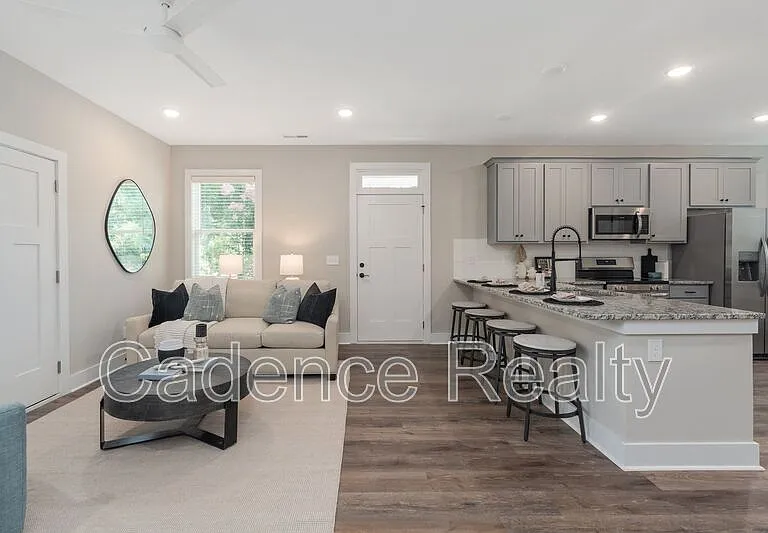 1733 Perimeter Loop — Photo 48