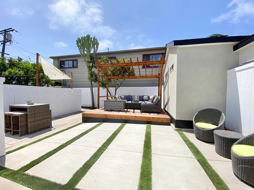 1863 Oliver Ave #5