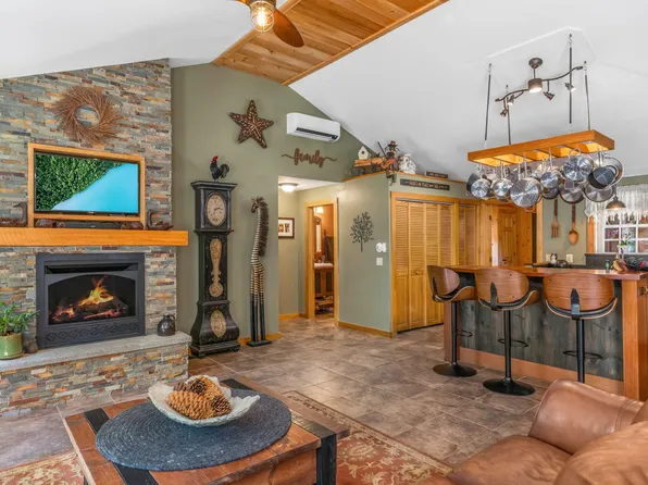 18 Wabenaki Drive, Northport, ME 04849