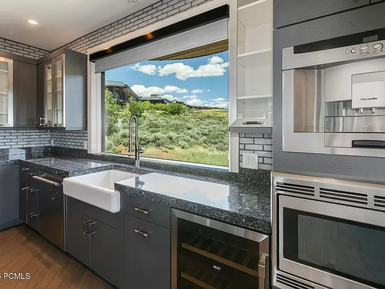 1135 E Lasso Trl — Photo 11