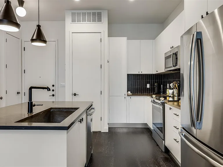 800 Embassy Dr #513 — Photo 11
