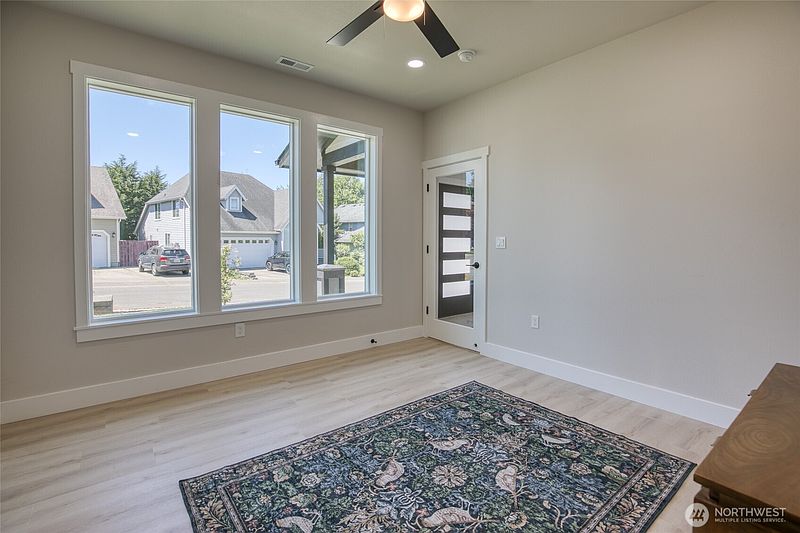 5th image of 1408 Grays Point Lane
