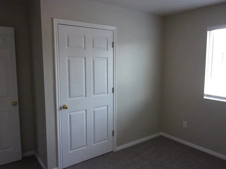 1863 Twilight Ln — Photo 15