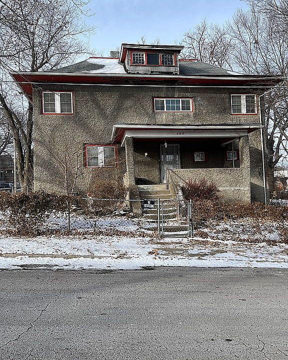1st image of 400 N 9th St