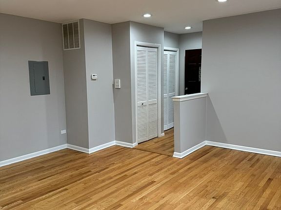 2nd image of 2121 St Johns Ave APT 8