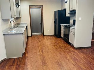 1600 Glenwood Dr, Moore, OK 73160