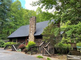 5781 Scenic Hills Dr, Roanoke, VA 24018