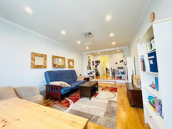 5th image of 77-14 113th St APT 4B