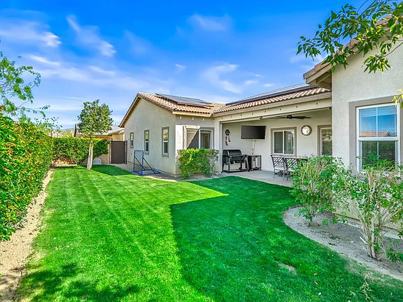 2nd image of 67462 Rio Naches Rd