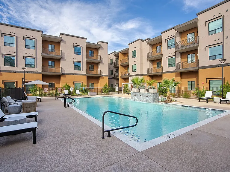 Evara Living — Photo 20