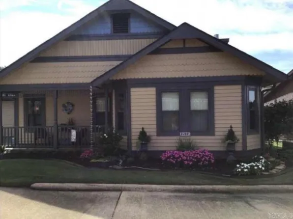 2533 Greenbriar Dr, Jonesboro, AR 72401