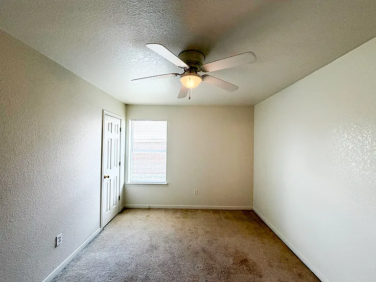 310 Cedar Ridge Dr #B — Photo 24