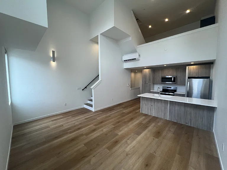 3700 N Marion St #102 — Photo 17