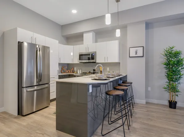 The Aurora, 220 Aurora Cres, Kelowna, BC V1X 0B7