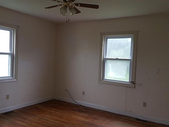4th image of 22773 Mill Creek Dr
