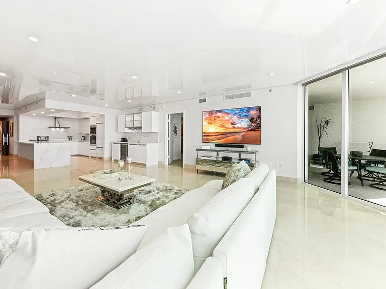 101 S Fort Lauderdale Beach Blvd #1104 — Photo 12