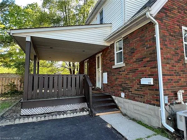 115 Highland Rd W — Photo 27