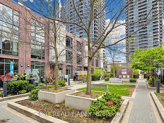 3rd image of 23 Valhalla Inn Rd Townhouse 40