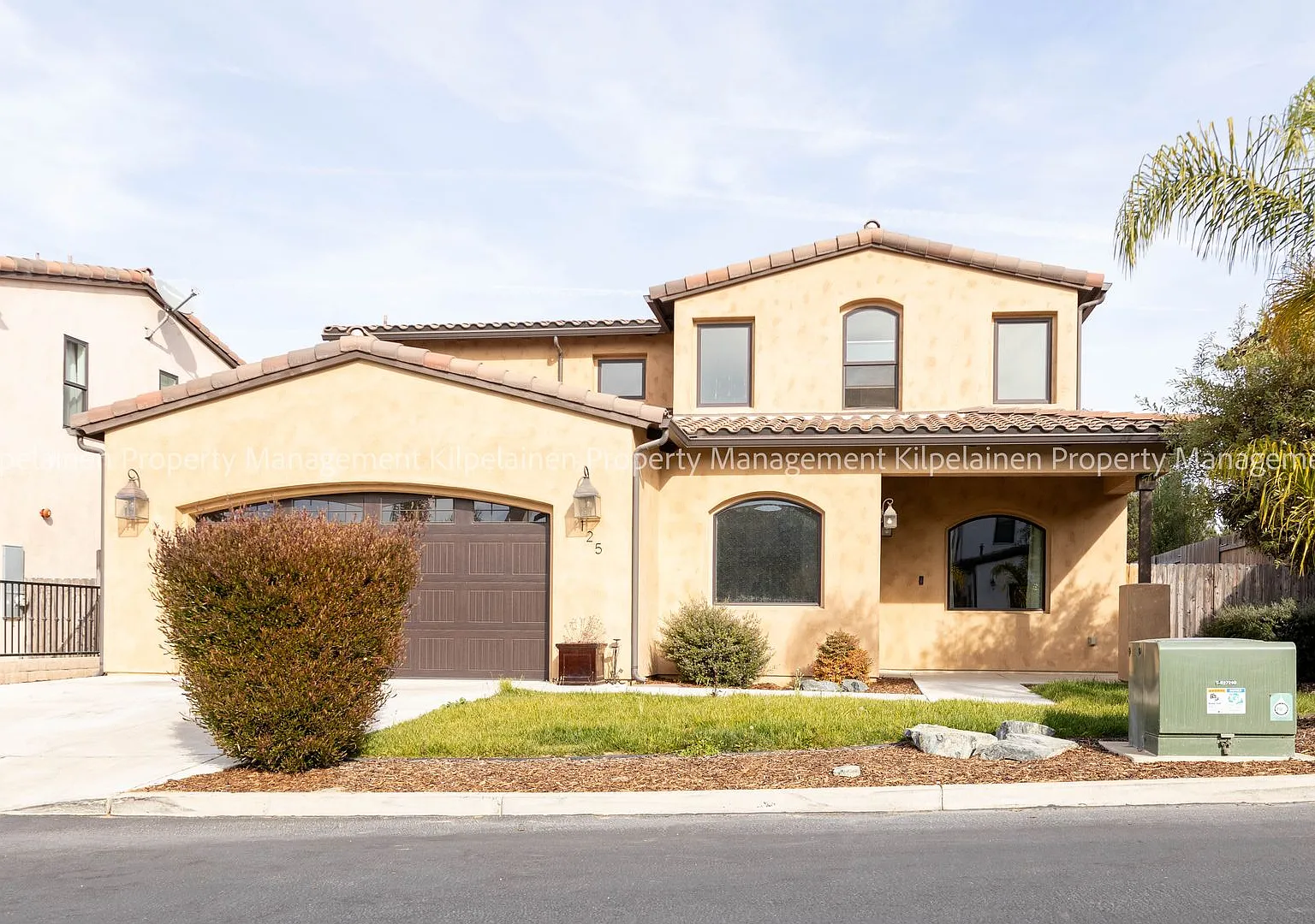 4bed 3 Bath Beautifully Updated Home in Gated Community — Photo 1