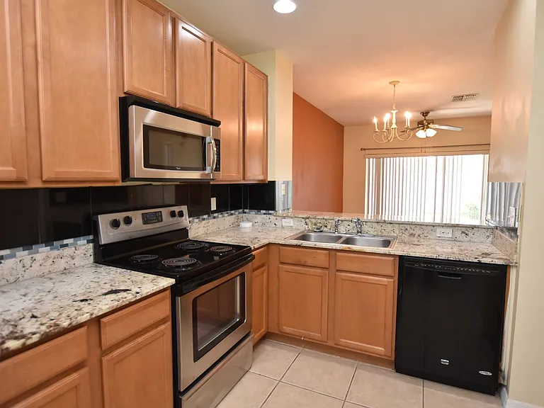 10832 Savannah Wood Dr #134 — Photo 24